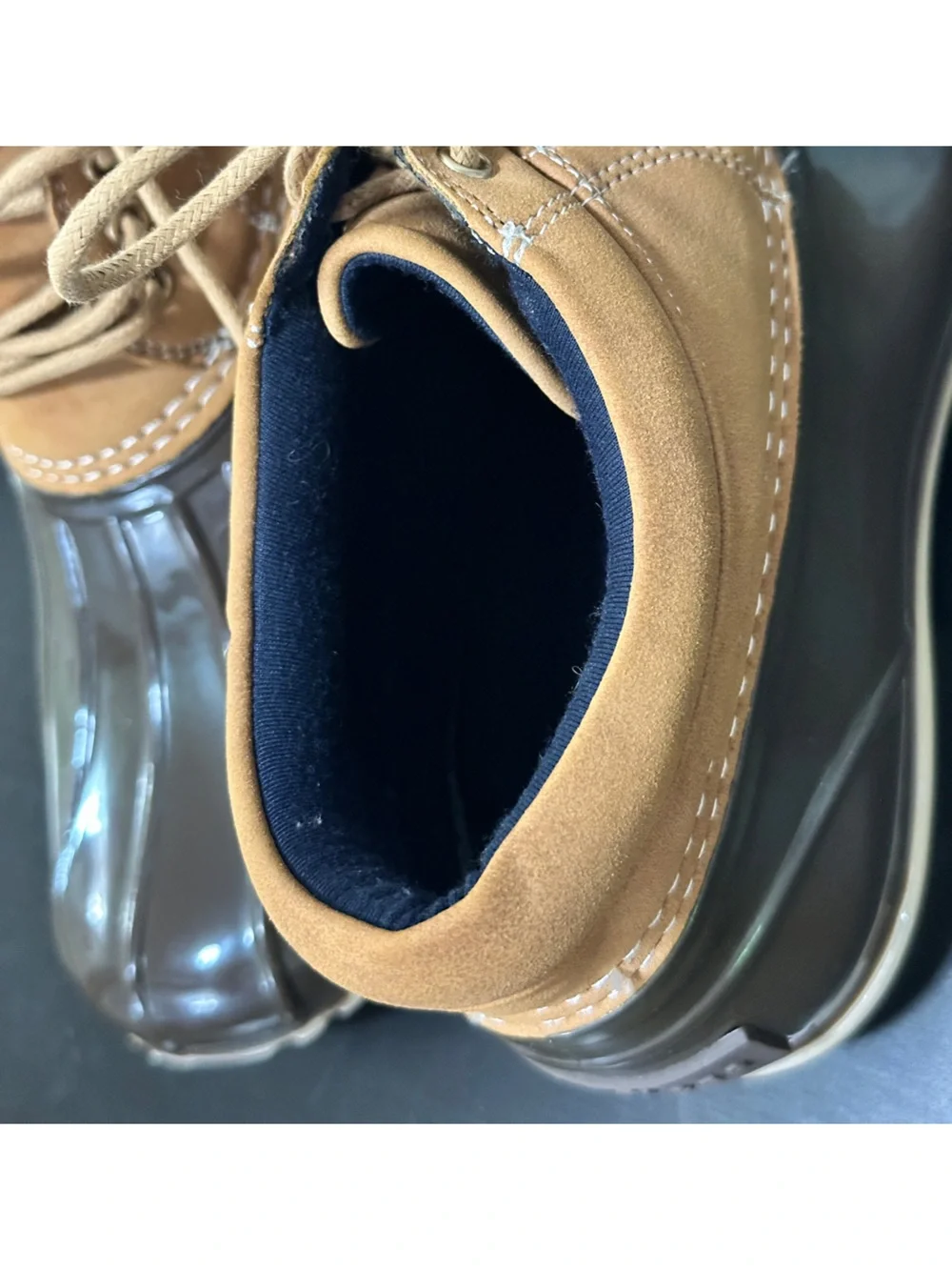 Tommy Hilfiger Women’s Duck Boots Size 7M Tan Brown Water Resistant Rain Shoes